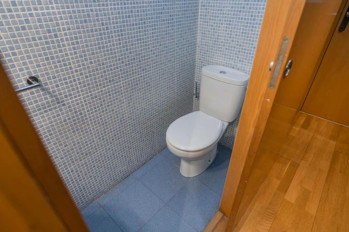 2 Bedroom Duplex Apartment With Balcony 4-3 Барселона Экстерьер фото