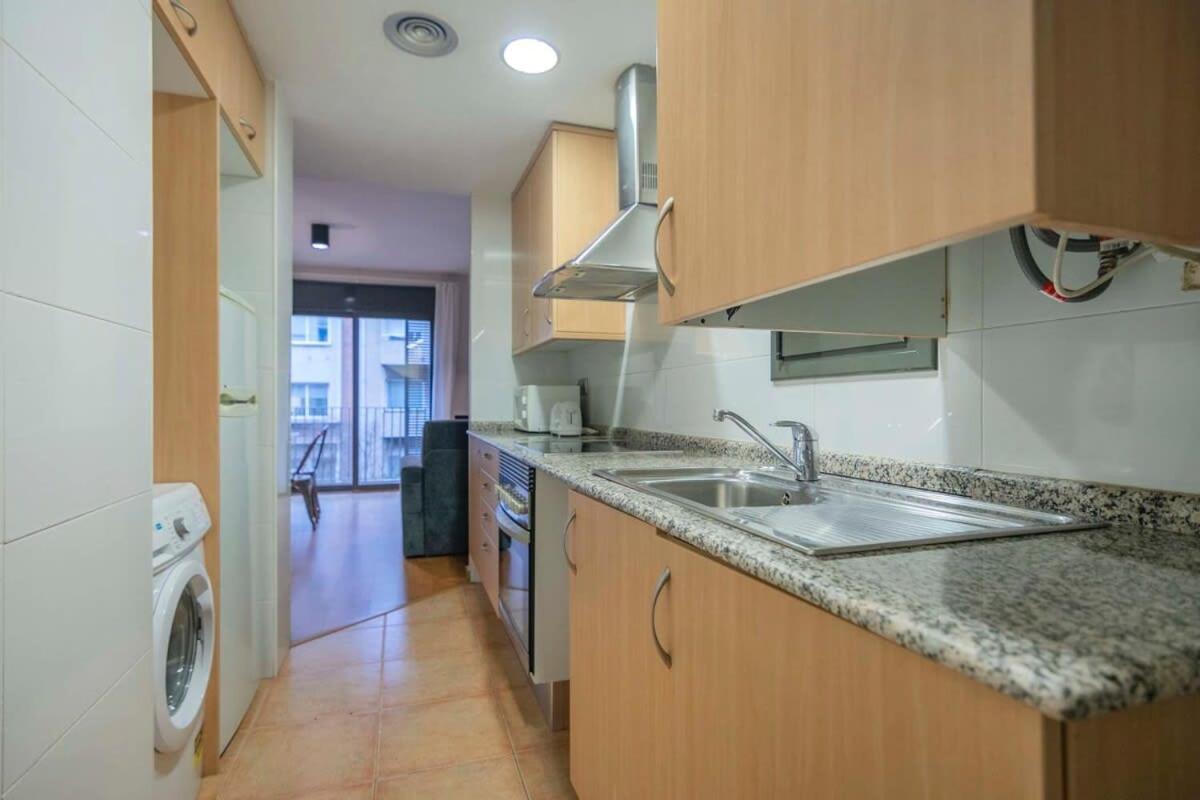 2 Bedroom Duplex Apartment With Balcony 4-3 Барселона Экстерьер фото