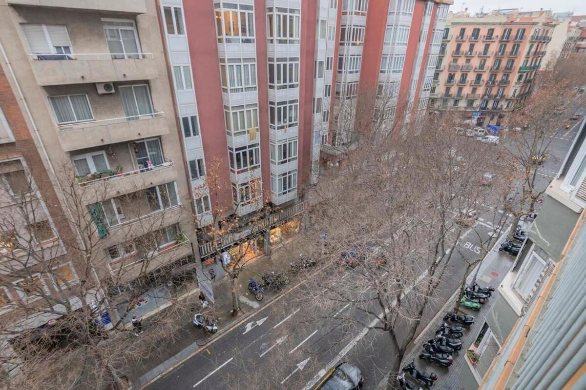 2 Bedroom Duplex Apartment With Balcony 4-3 Барселона Экстерьер фото